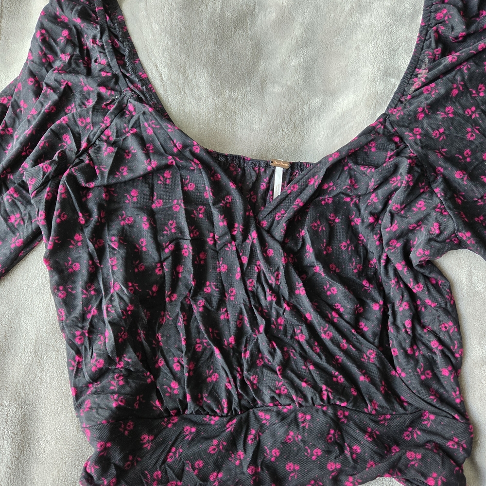 Free People Pink Fitted Ruched Short Sleeve Blouse